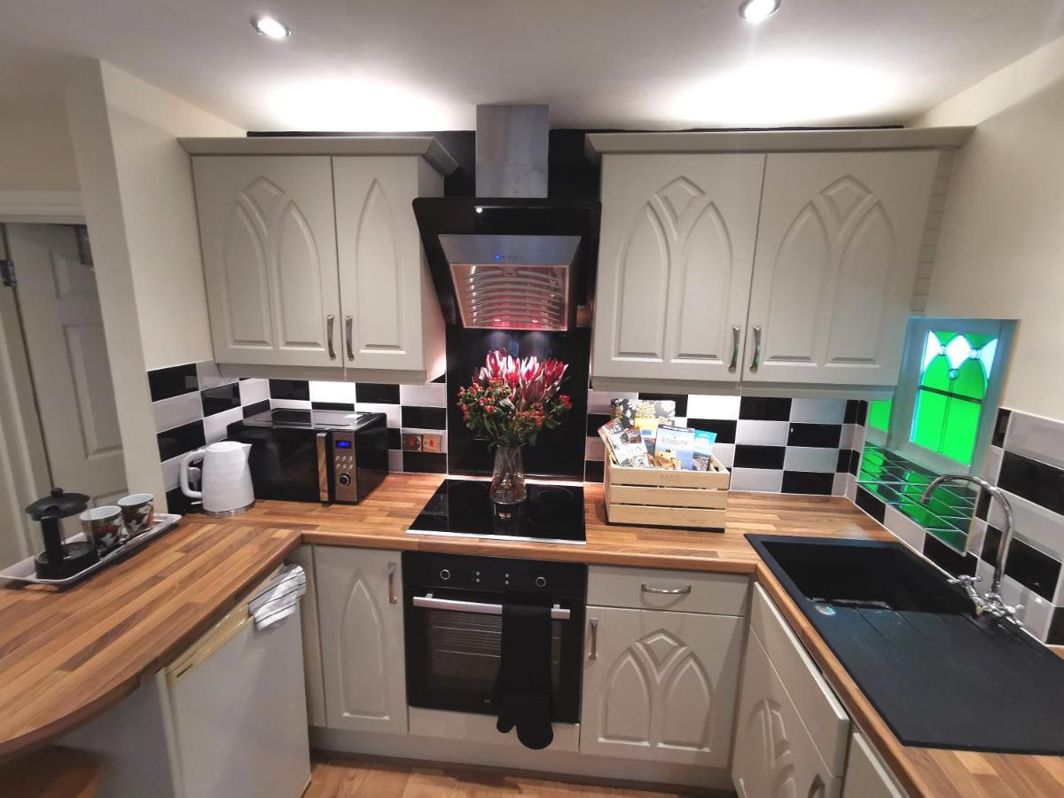 Castle Annexe From 3 Nights Apartment Torquay Bagian luar foto